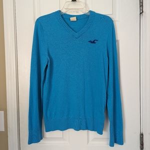 Hollister V-neck sweater 🩵